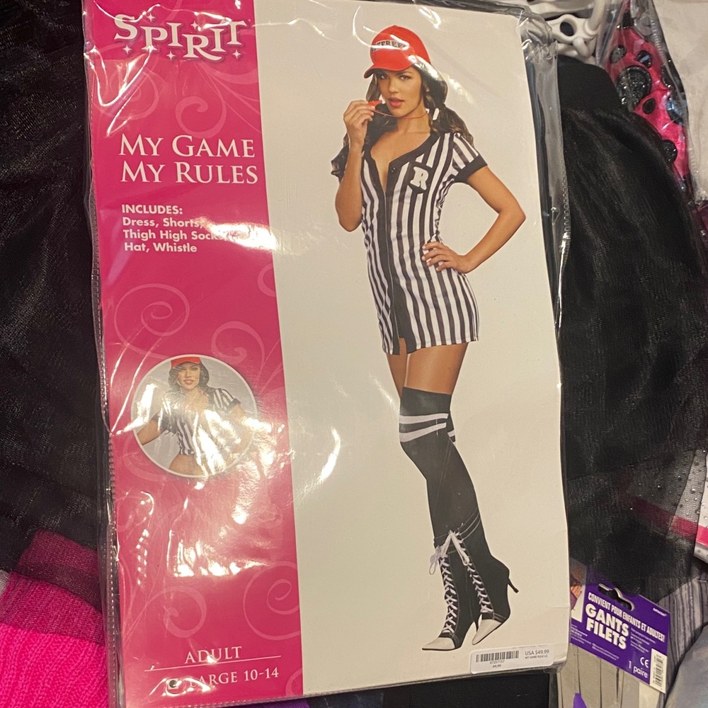 Spirit Women's Referee Costume - Black, White & Red Cap